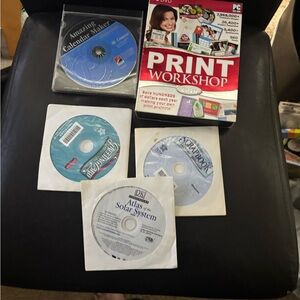 5x  Amazing Calendar Maker Software - Blue & Reading on Planets